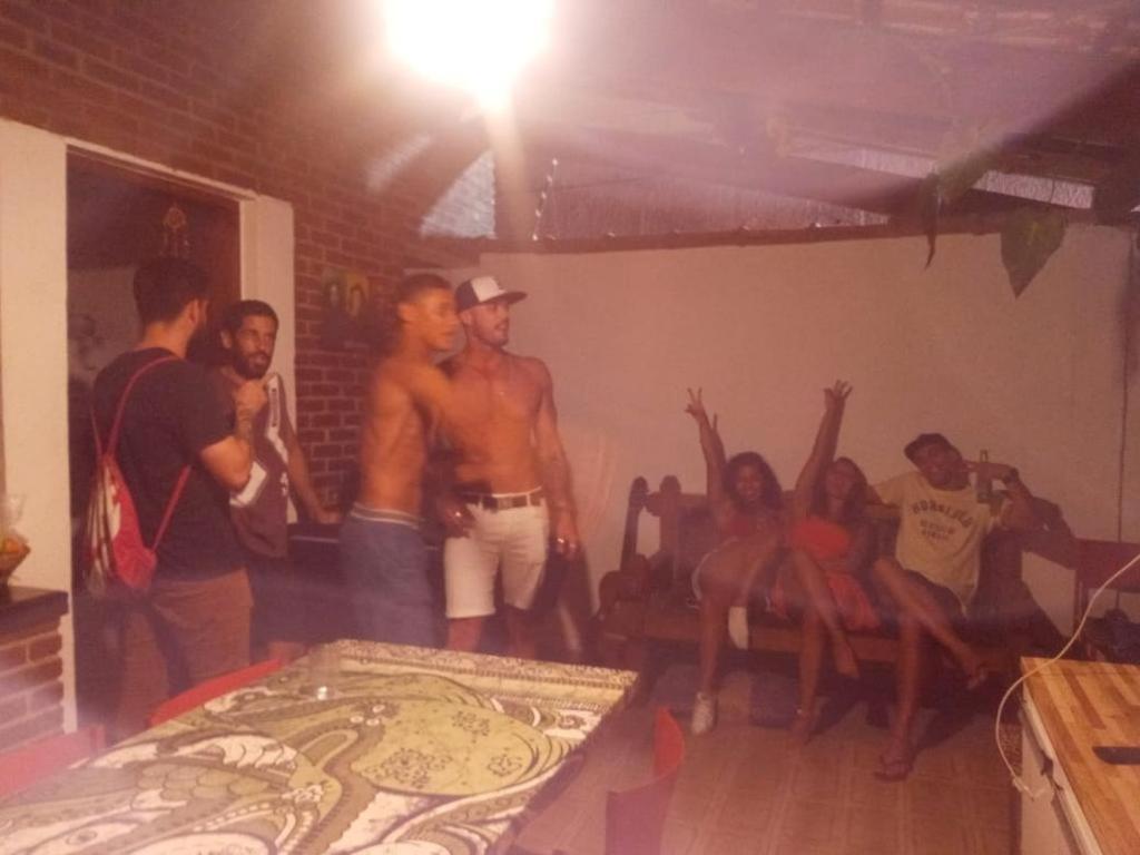 Efferus Hostel Ubatuba Zewnętrze zdjęcie