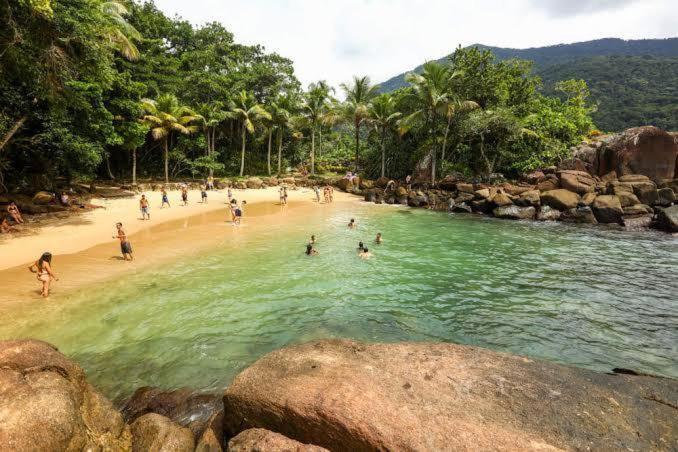 Efferus Hostel Ubatuba Zewnętrze zdjęcie
