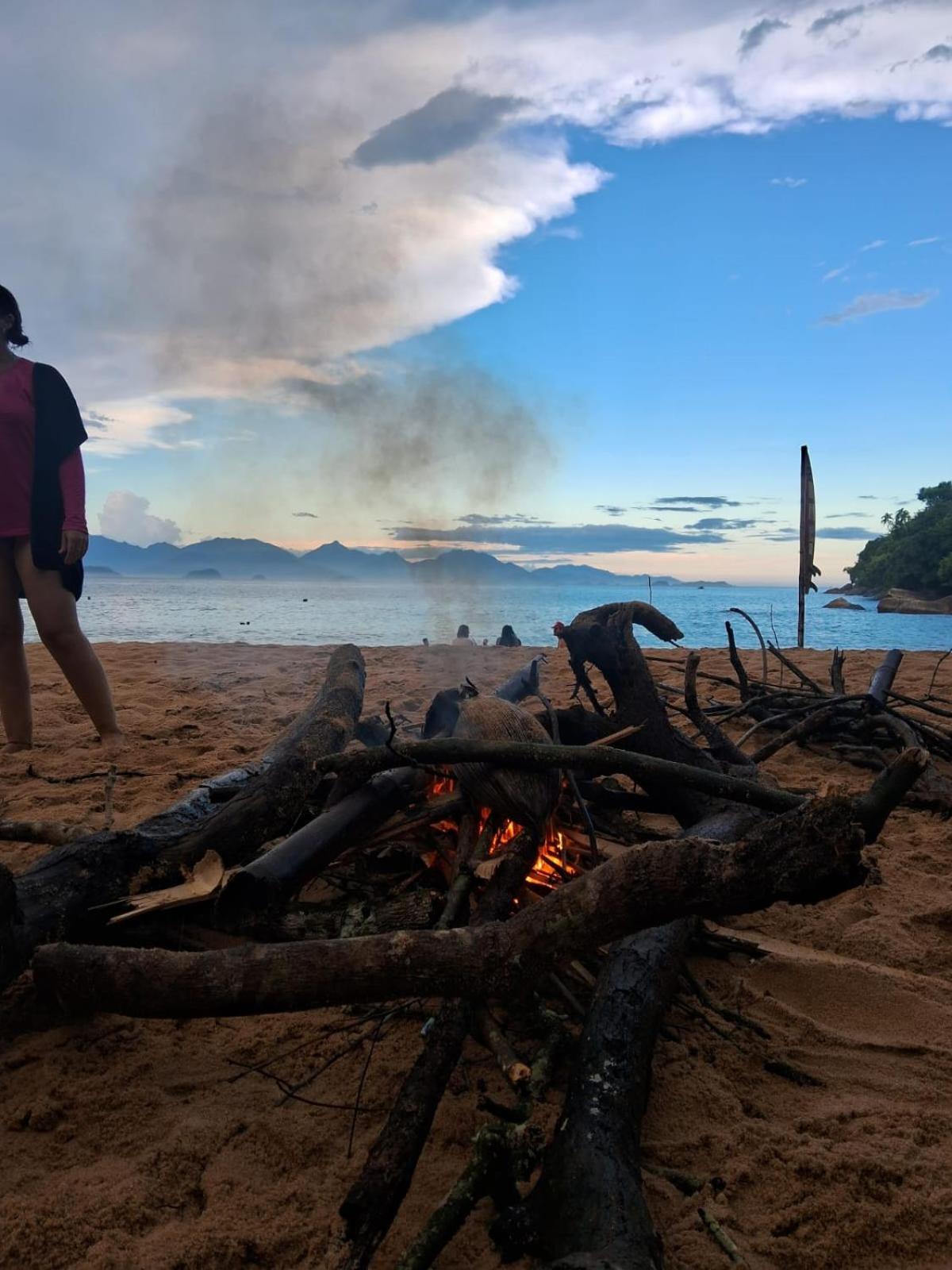 Efferus Hostel Ubatuba Zewnętrze zdjęcie